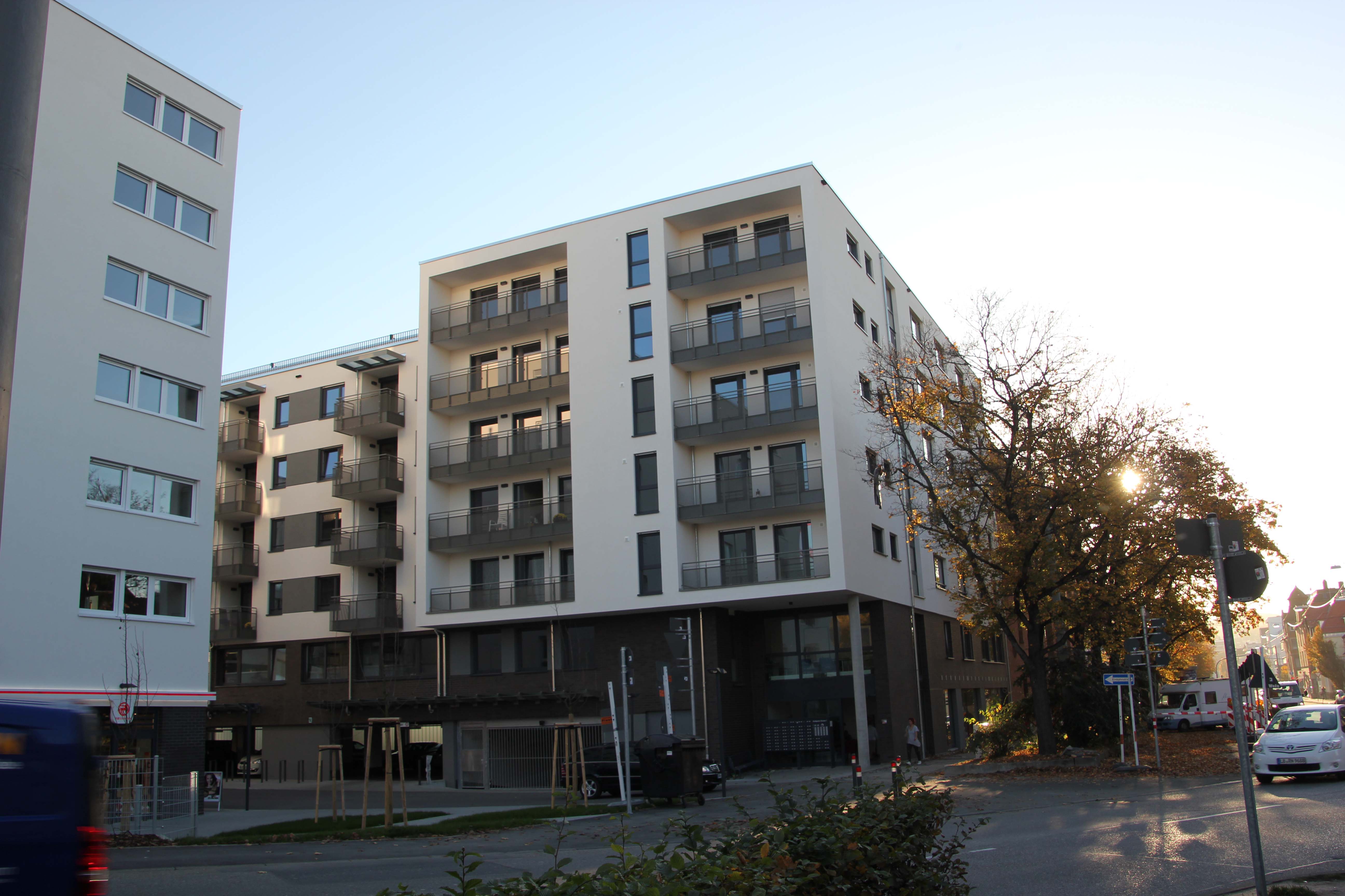 Blick auf das Seniorenzentrum von der Stuttgarter Straße